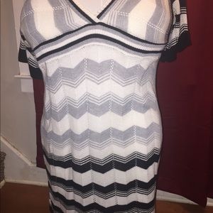 Black and white print light sweater dress